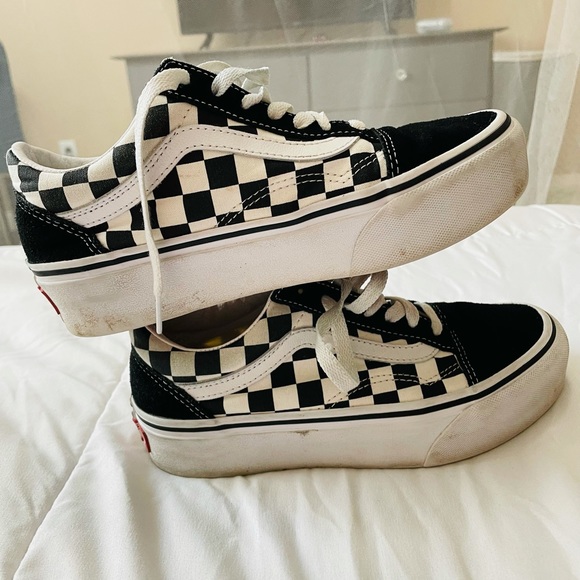 platform vans lace up